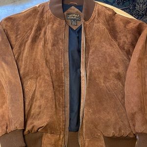 Eddie Bauer Leather jacket. Throwback to when EB had it like thattttt lol.